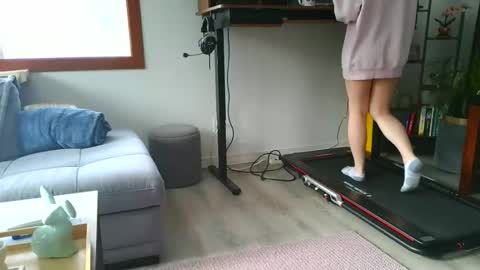 Snapshot of emyxxl chatting on March 4, 2:45 pm emyxxl online show from March 4, 2:45 pm