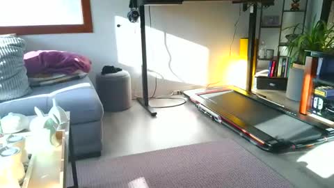 Snapshot of emyxxl chatting on March 23, 12:53 pm emyxxl online show from March 23, 12:53 pm