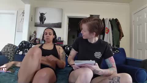 Cedar redhead and River brunette online show from December 3, 7:11 pm