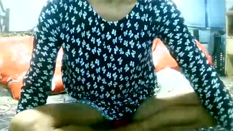 Snapshot of encantadats chatting on November 9, 10:41 pm CHUN LY online show from November 9, 10:41 pm