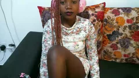 Vee online show from May 2, 1:43 am