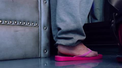 Snapshot of enchantressqueen chatting on March 3, 1:06 pm EnchantressQueen online show from March 3, 1:06 pm