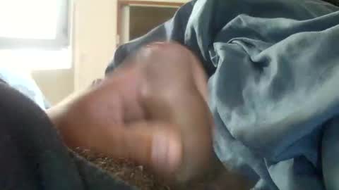 Snapshot of encormoi chatting on May 13, 6:33 am encormoi online show from May 13, 6:33 am