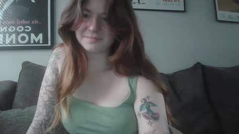 Snapshot of endlesslyevie chatting on September 19, 9:48 pm endlessly evie online show from September 19, 9:48 pm
