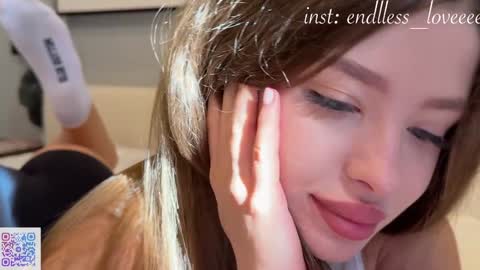 Mia online show from January 18, 12:03 am