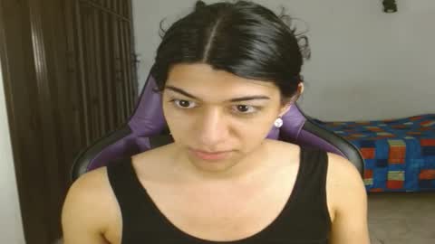 Snapshot of engiel_phoenix chatting on October 4, 10:52 pm Engiel phoenix instagram engiel 13 online show from October 4, 10:52 pm