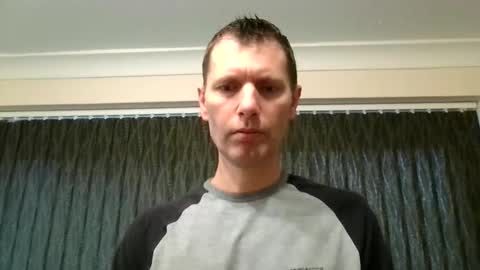 EnglishGuy183 online show from February 27, 9:20 am