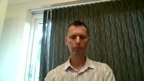 Snapshot of englishguy183 chatting on June 30, 8:15 am EnglishGuy183 online show from June 30, 8:15 am