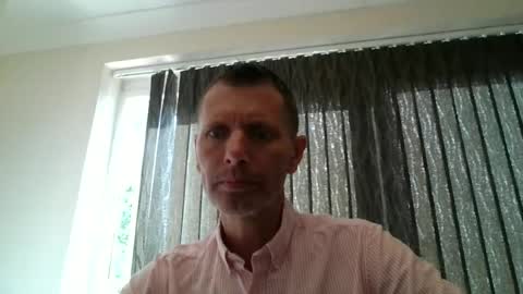 Snapshot of englishguy183 chatting on July 3, 8:21 am EnglishGuy183 online show from July 3, 8:21 am