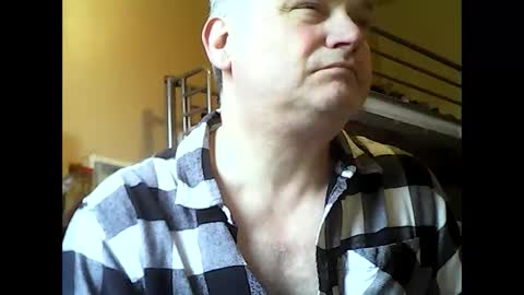 englishguysurrey online show from October 7, 7:49 am