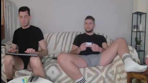 Snapshot of englishladxxx chatting on December 14, 7:03 pm Englishladxxx online show from December 14, 7:03 pm