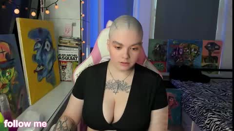 enigmastella online show from February 4, 11:05 am