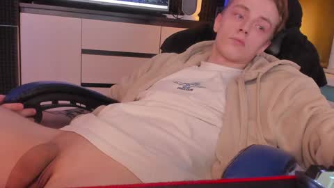 Snapshot of enkeer chatting on January 6, 11:09 pm Enker online show from January 6, 11:09 pm