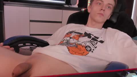 Snapshot of enkeer chatting on January 22, 7:57 am Enker online show from January 22, 7:57 am