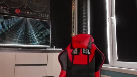 Snapshot of enkeer chatting on October 6, 8:34 am Enker online show from October 6, 8:34 am