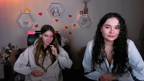 Snapshot of enny_mrr chatting on February 27, 3:59 pm enny_mrr online show from February 27, 3:59 pm