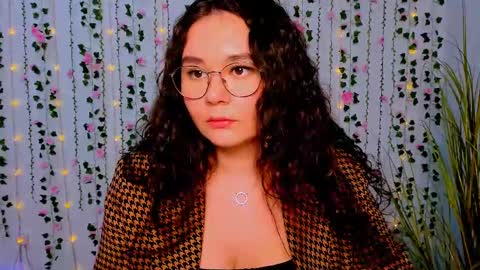 Snapshot of enny_mrr chatting on March 3, 12:37 pm enny_mrr online show from March 3, 12:37 pm