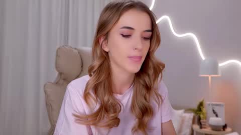 Snapshot of entya chatting on January 13, 6:29 am entya online show from January 13, 6:29 am