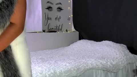 Mia visit  online show from January 24, 5:31 am