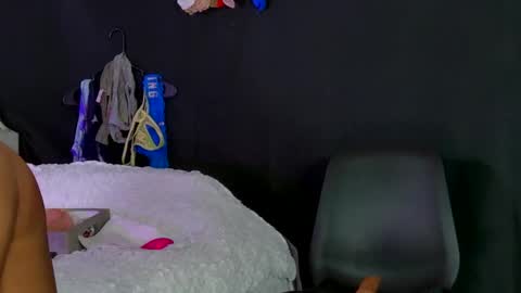 Mia visit  online show from March 3, 5:20 am