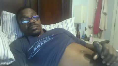 Snapshot of envyme2017 chatting on December 27, 7:08 am Envyme2017 online show from December 27, 7:08 am