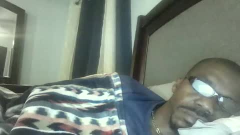 Snapshot of envyme2017 chatting on February 20, 7:12 am Envyme2017 online show from February 20, 7:12 am