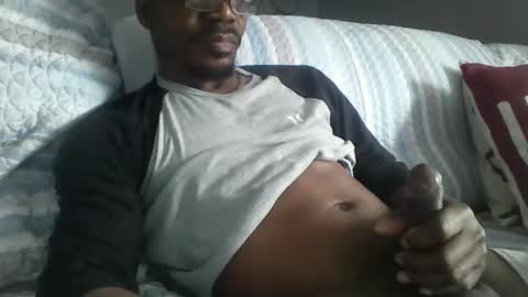 Snapshot of envyme2017 chatting on March 6, 8:05 pm Envyme2017 online show from March 6, 8:05 pm