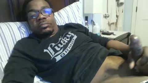 Snapshot of envyme2017 chatting on February 14, 7:16 am Envyme2017 online show from February 14, 7:16 am