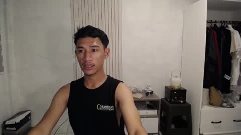 Snapshot of enzinoxx2024 chatting on June 10, 10:14 am enzo online show from June 10, 10:14 am