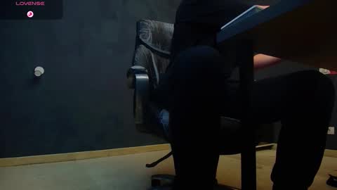 EnzoRace online show from November 12, 5:30 am