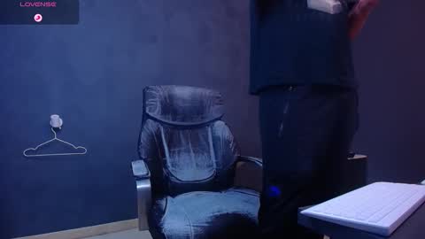 EnzoRace online show from January 19, 5:33 am