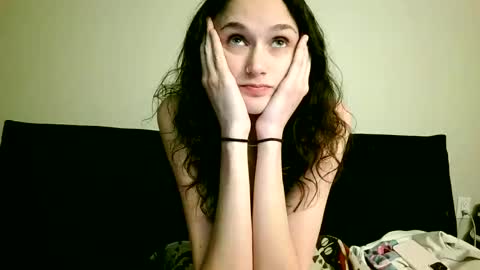 Snapshot of eofficiall chatting on February 13, 12:54 pm Eve online show from February 13, 12:54 pm