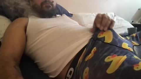 Snapshot of epicnutsz chatting on February 13, 4:28 pm epicstrokesz online show from February 13, 4:28 pm