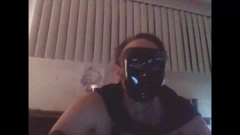 Snapshot of epictriggz chatting on April 13, 4:18 am slutcouple online show from April 13, 4:18 am