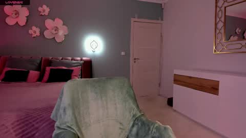 era_primee online show from April 18, 8:18 am