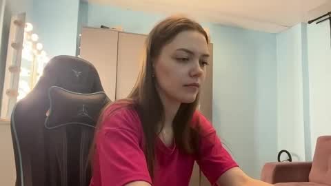 Lily online show from March 12, 2:07 am