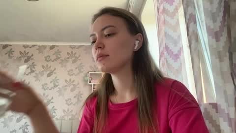 Lily online show from May 7, 11:10 pm