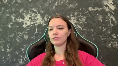 Lily online show from May 12, 7:05 am
