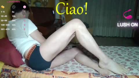 Snapshot of erbadivetro chatting on January 6, 2:37 am erbadivetro online show from January 6, 2:37 am