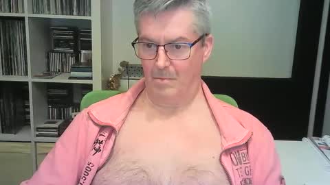 ErBee62 online show from January 14, 9:41 pm