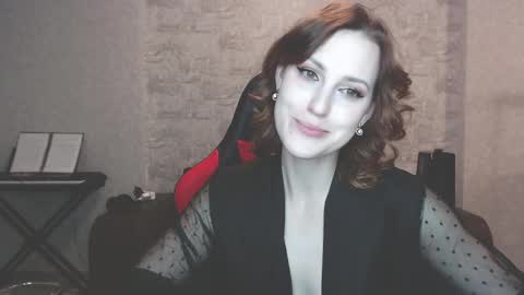 Snapshot of erdbeeren_mit_sahne chatting on December 5, 6:15 pm Erdbeeren mit Sahne online show from December 5, 6:15 pm