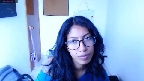 Snapshot of eren_mikasa chatting on February 5, 7:18 pm sofia online show from February 5, 7:18 pm