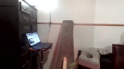 Snapshot of ergheid chatting on February 9, 3:43 am ergheid online show from February 9, 3:43 am