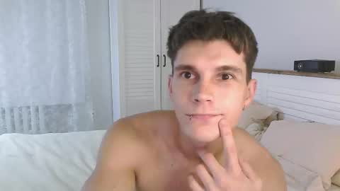 Snapshot of eric_crush chatting on September 10, 4:01 am Eric Crush online show from September 10, 4:01 am