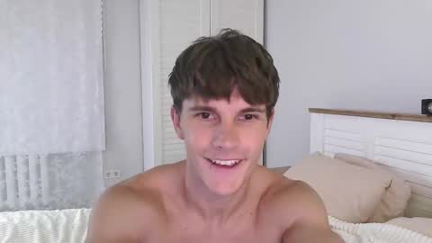 Eric Crush online show from December 5, 7:28 am