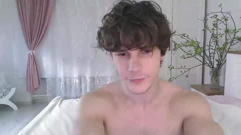 Eric Crush online show from March 31, 4:13 am