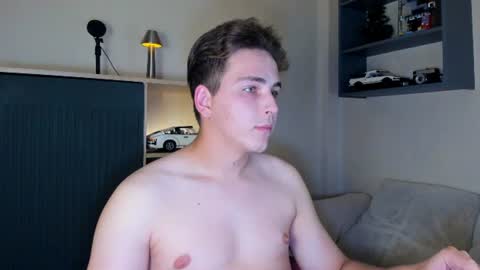 Snapshot of eric_ether chatting on July 6, 7:49 pm Eric online show from July 6, 7:49 pm