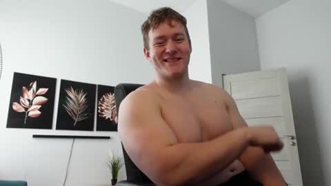 Snapshot of eric_poston chatting on September 18, 10:39 am    online show from September 18, 10:39 am