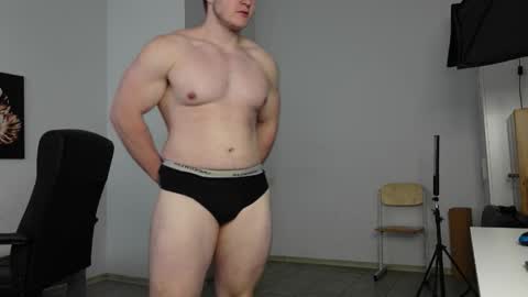 Snapshot of eric_poston chatting on September 27, 8:08 am    online show from September 27, 8:08 am