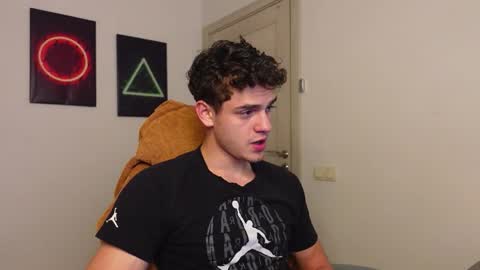 Snapshot of eric_poston chatting on October 1, 1:28 pm    online show from October 1, 1:28 pm